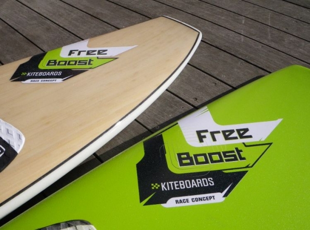  kitesurfing board specific to the School 